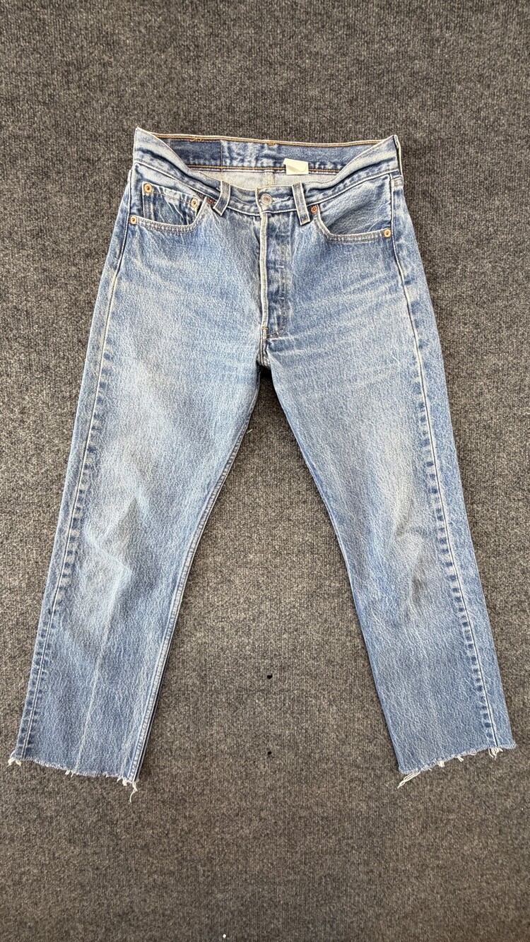 VTG Levis 501xx Jeans Mens 27x26 Light Wash Straight Button Fly Raw Hem Crop